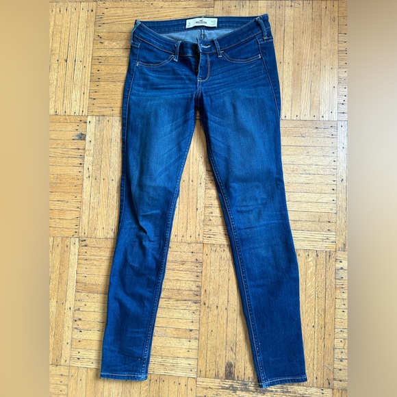 Hollister skinny jeans - Picture 3 of 4